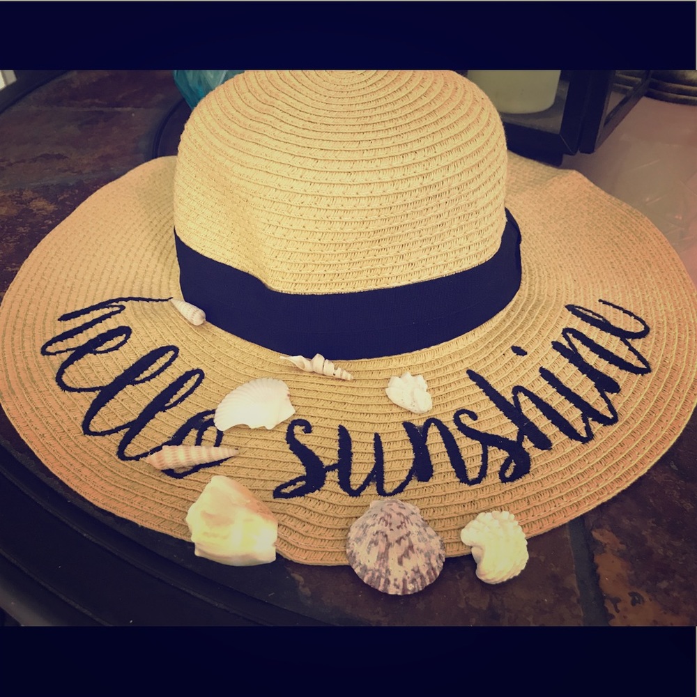 Floppy beach Hat
